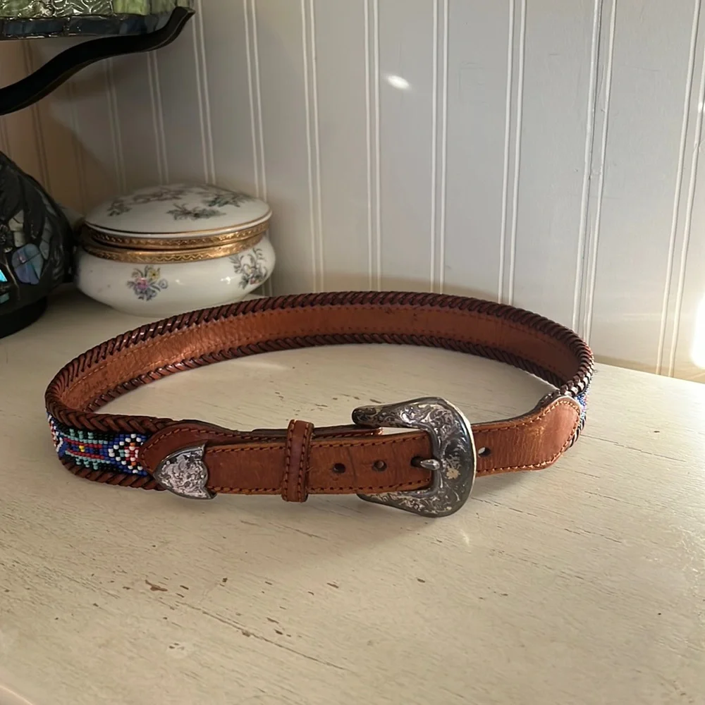 ‘90’s Eddie Bauer beaded western belt silver plated buckle size 28